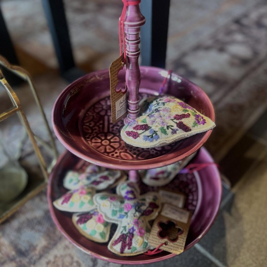 Instagram post from byimke_conceptstore. This post is in position 2.