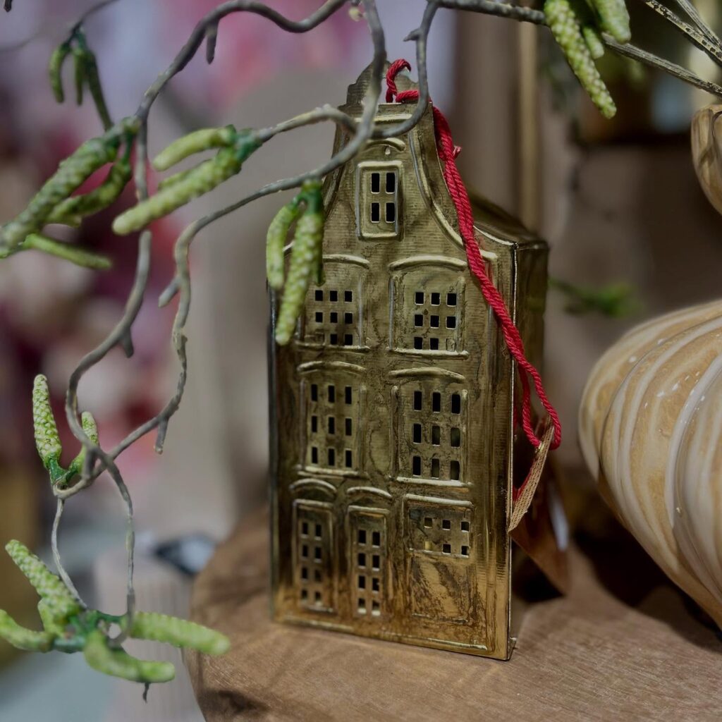 Instagram post from byimke_conceptstore. This post is in position 1.